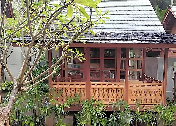 Unagi Wooden By Emana 4* Batuan